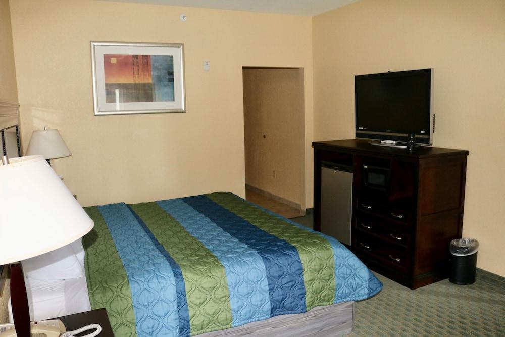 Ambassador Inn & Suites Tuscaloosa Esterno foto