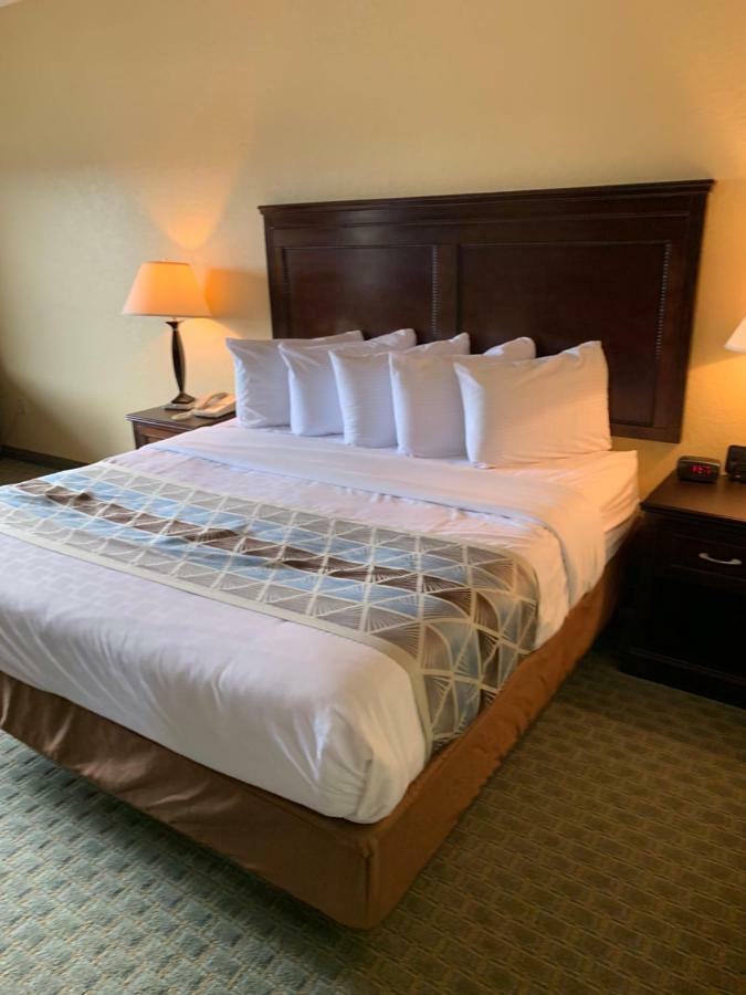 Ambassador Inn & Suites Tuscaloosa Esterno foto