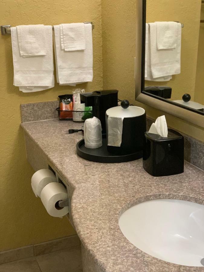 Ambassador Inn & Suites Tuscaloosa Esterno foto